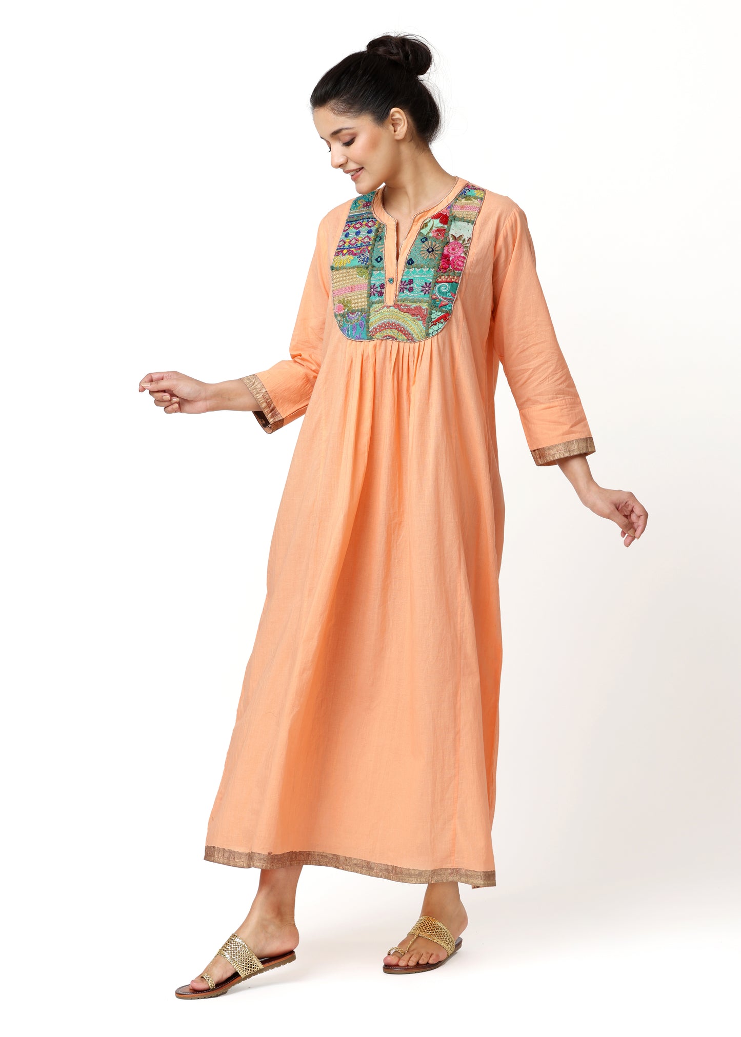 Robe PLASTRON ABRICOT