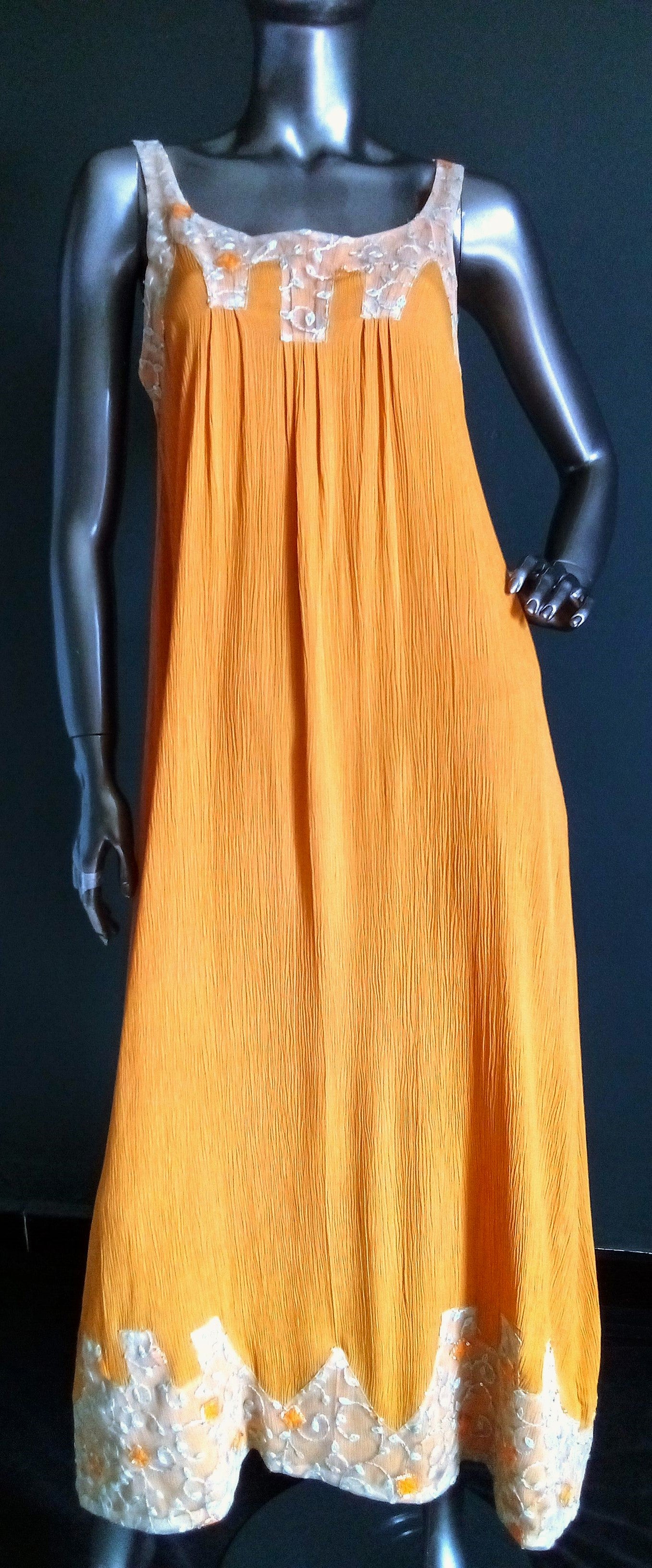 Robe Jali Fleurs Safran