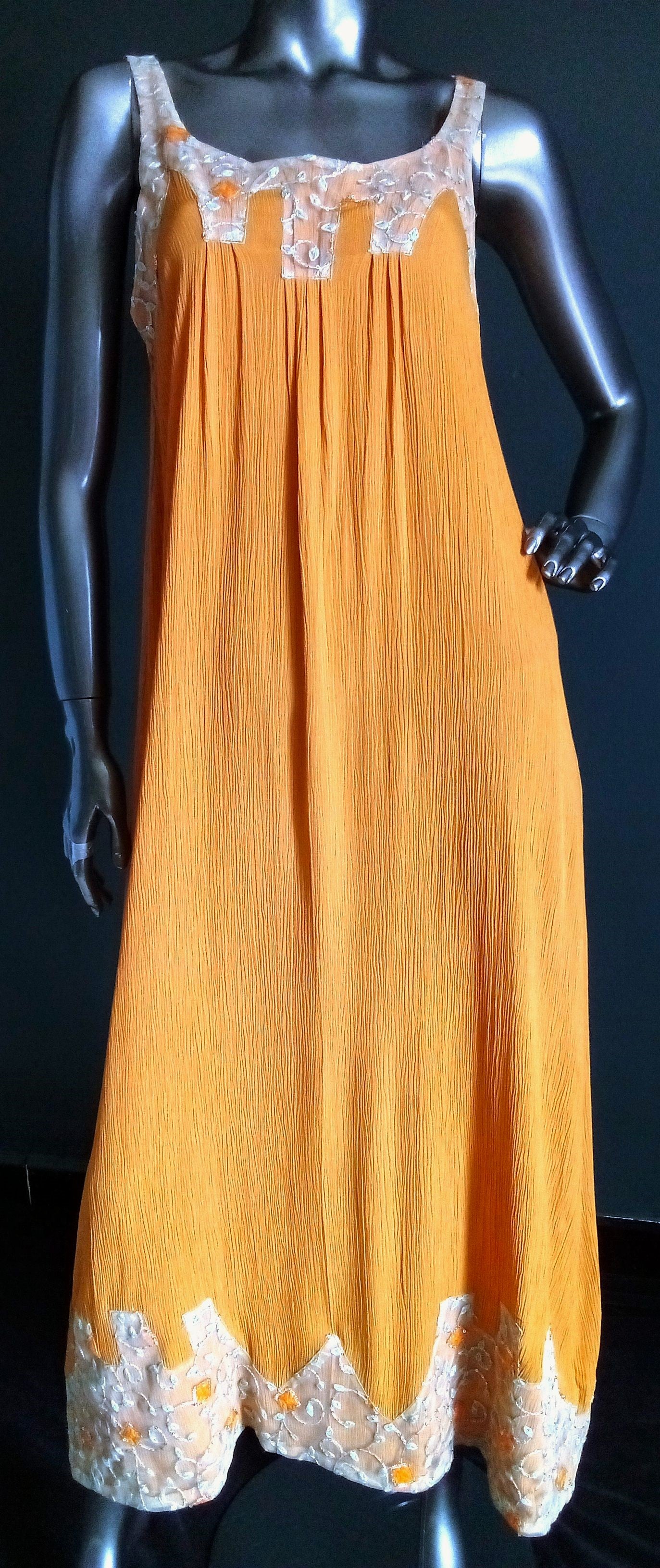 Robe Jali Fleurs Safran