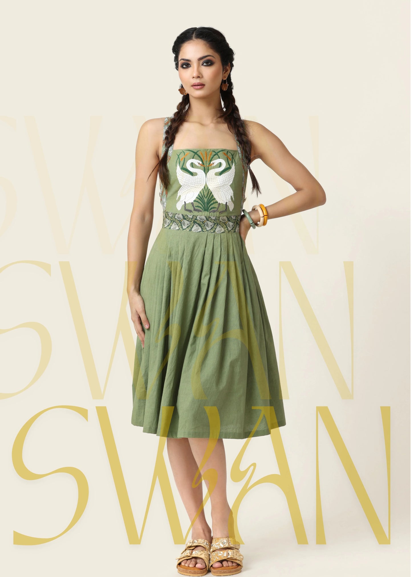 Elegant sage green robe tablier dress with embroidered swan bustier and pleated skirt, refined feminine style by ALTER EGO. - Robe tablier SWAN - S - ALTER EGO
