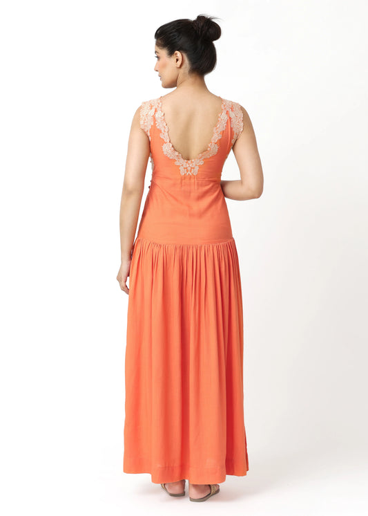 Long flowing coral-orange sleeveless robe femme élégante in ramie with delicate beige embroidery on deep V back, embodying. - Robe DEMETER - S - ALTER EGO