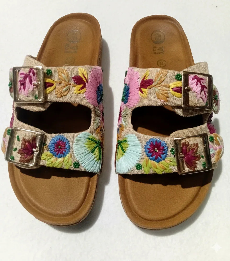 Camel raffia sandals with multicolored floral embroidery and adjustable buckles, embodying boho chic style for a tenue chic. - Sandale RAPHIA - 36 - ALTER EGO