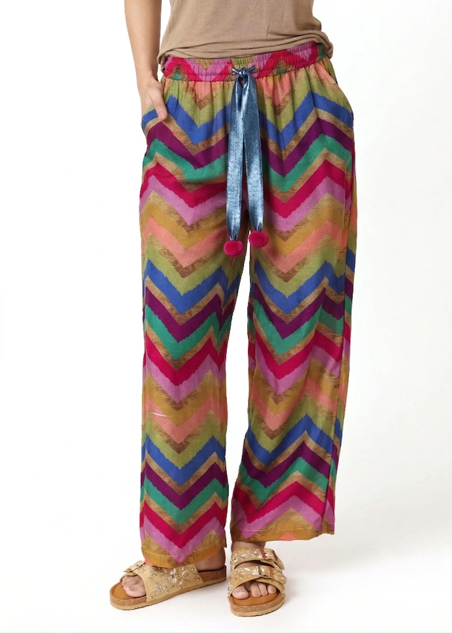 Multicolored zigzag silk wide-leg pants with elastic waist and pockets, refined style for tenue chic femme by ALTER EGO. - Pantalon ZIG ZAG - S - ALTER EGO