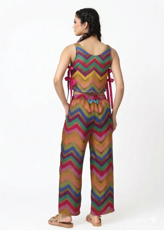 Multicolored zigzag silk pantalon with elastic waist and wide legs, chic tenue femme tendance by ALTER EGO. - Pantalon ZIG ZAG - S - ALTER EGO