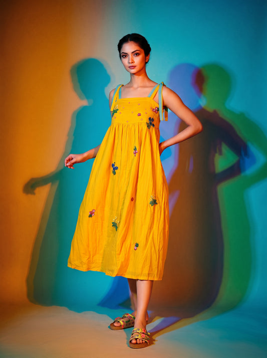 Bright yellow sleeveless cotton midi dress with delicate embroidery, a gathered skirt, and a relaxed bohemian fit. - Robe BLOOM - S - ALTER EGO